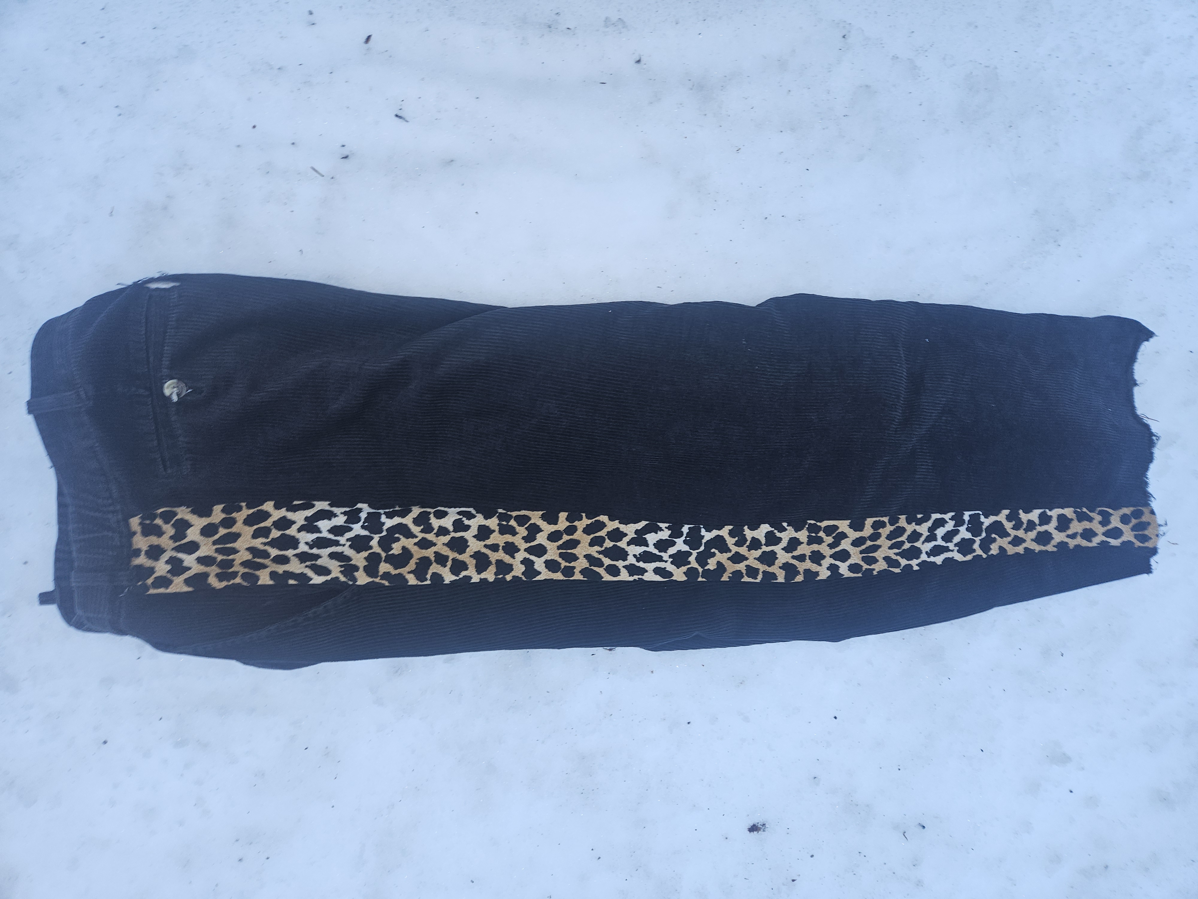 Tuck Ross Jeans — build photo